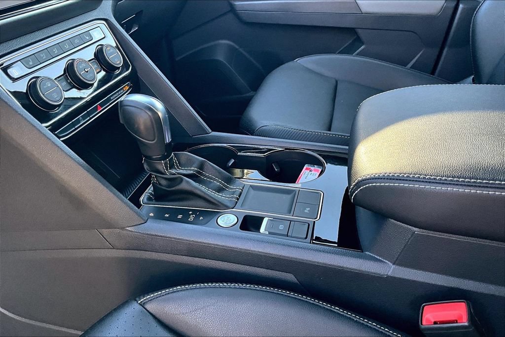 Used 2023 Volkswagen Atlas Cross Sport SE FWD image 19