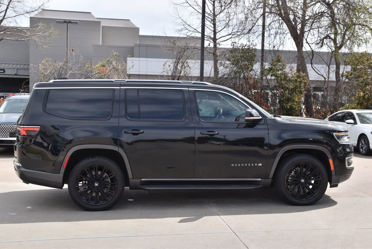 Used 2022 Jeep Wagoneer Series III w/ Rear Seat Video Group 1 image 6