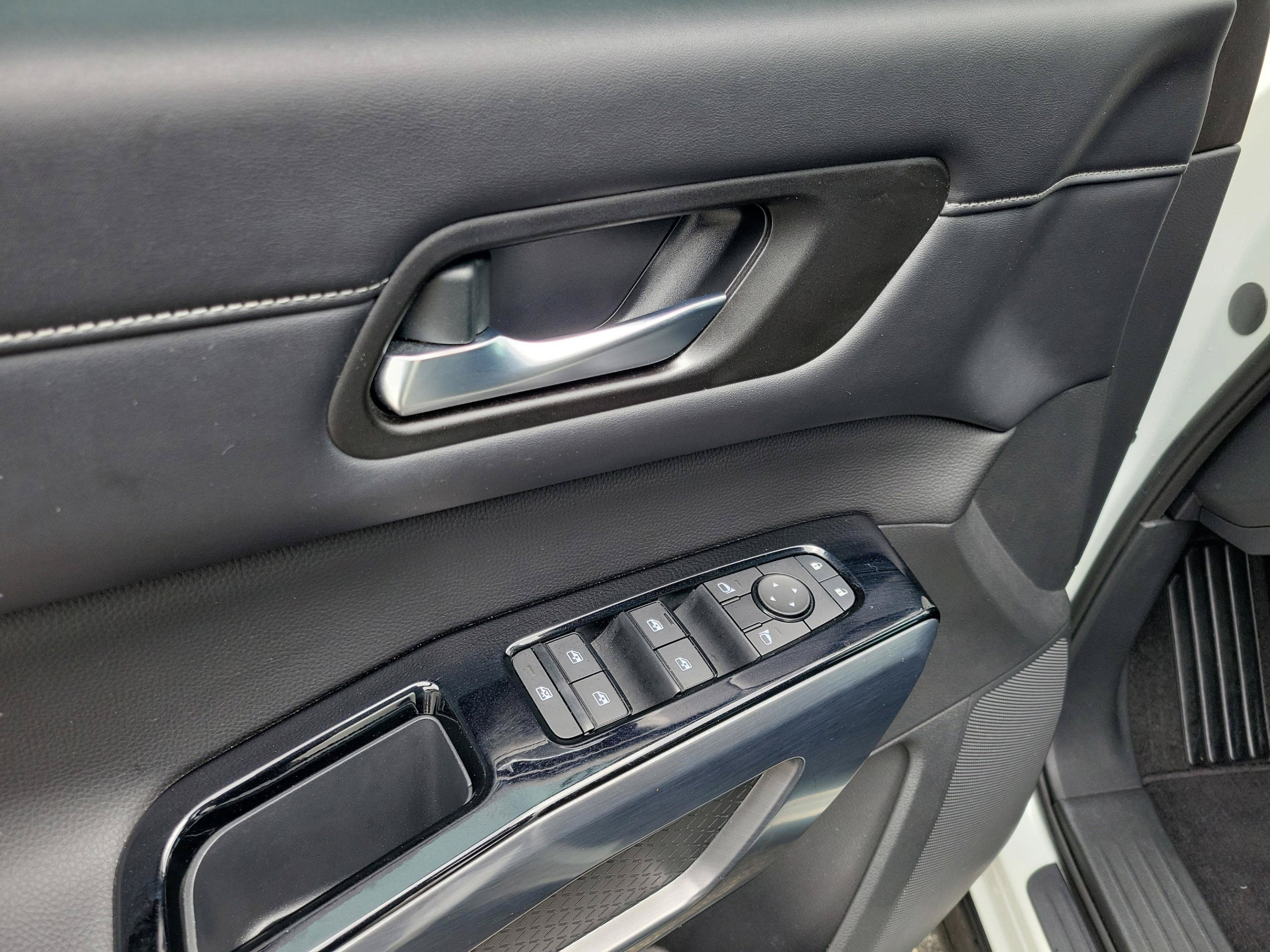 Certified 2023 Nissan Pathfinder SL AWD/4WD image 14