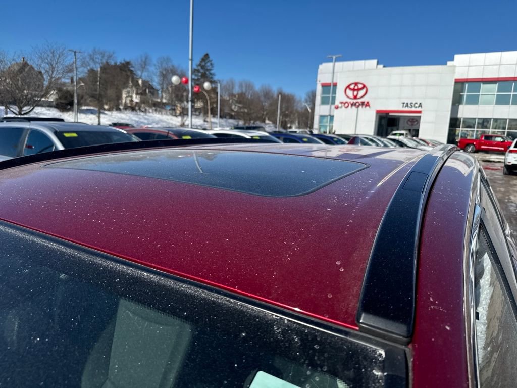 Used 2021 Toyota RAV4 XLE w/ Convenience Package image 44