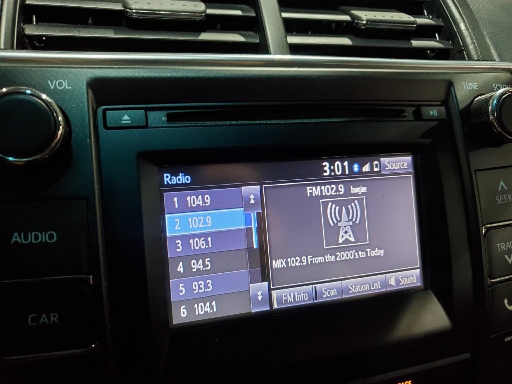 Used 2016 Toyota Camry SE FWD image 25