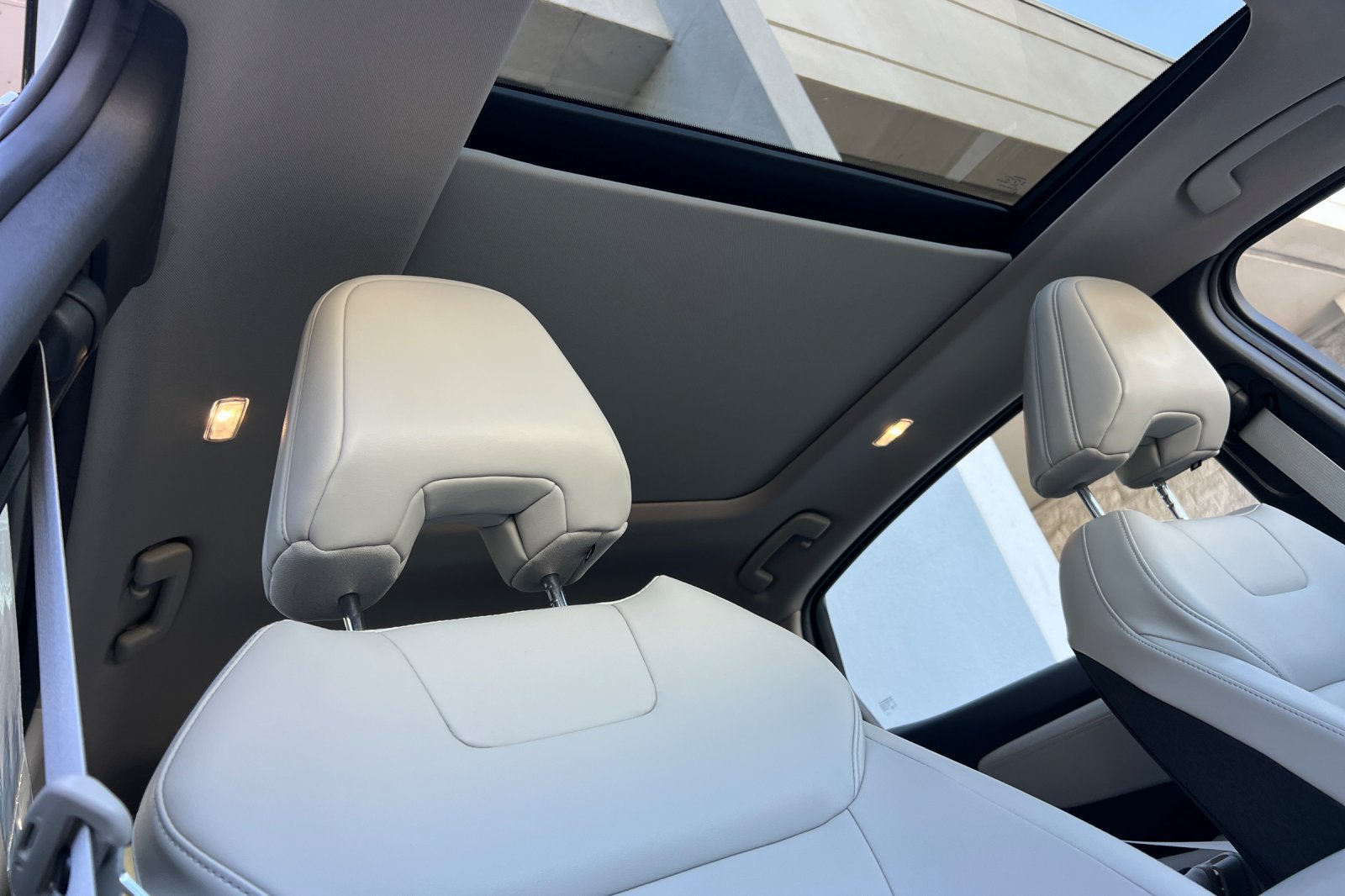 Certified 2023 Nissan Ariya FWD image 19