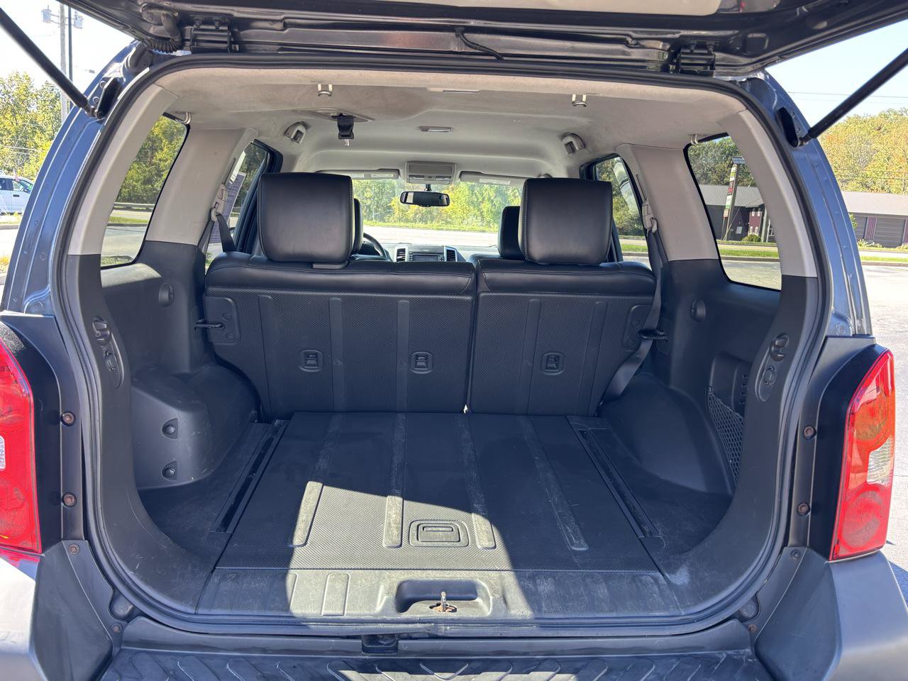 Used 2014 Nissan Xterra PRO-4X w/ Pro-4x Leather Package AWD/4WD image 32