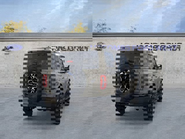 New 2025 Ford Bronco Outer Banks image 8