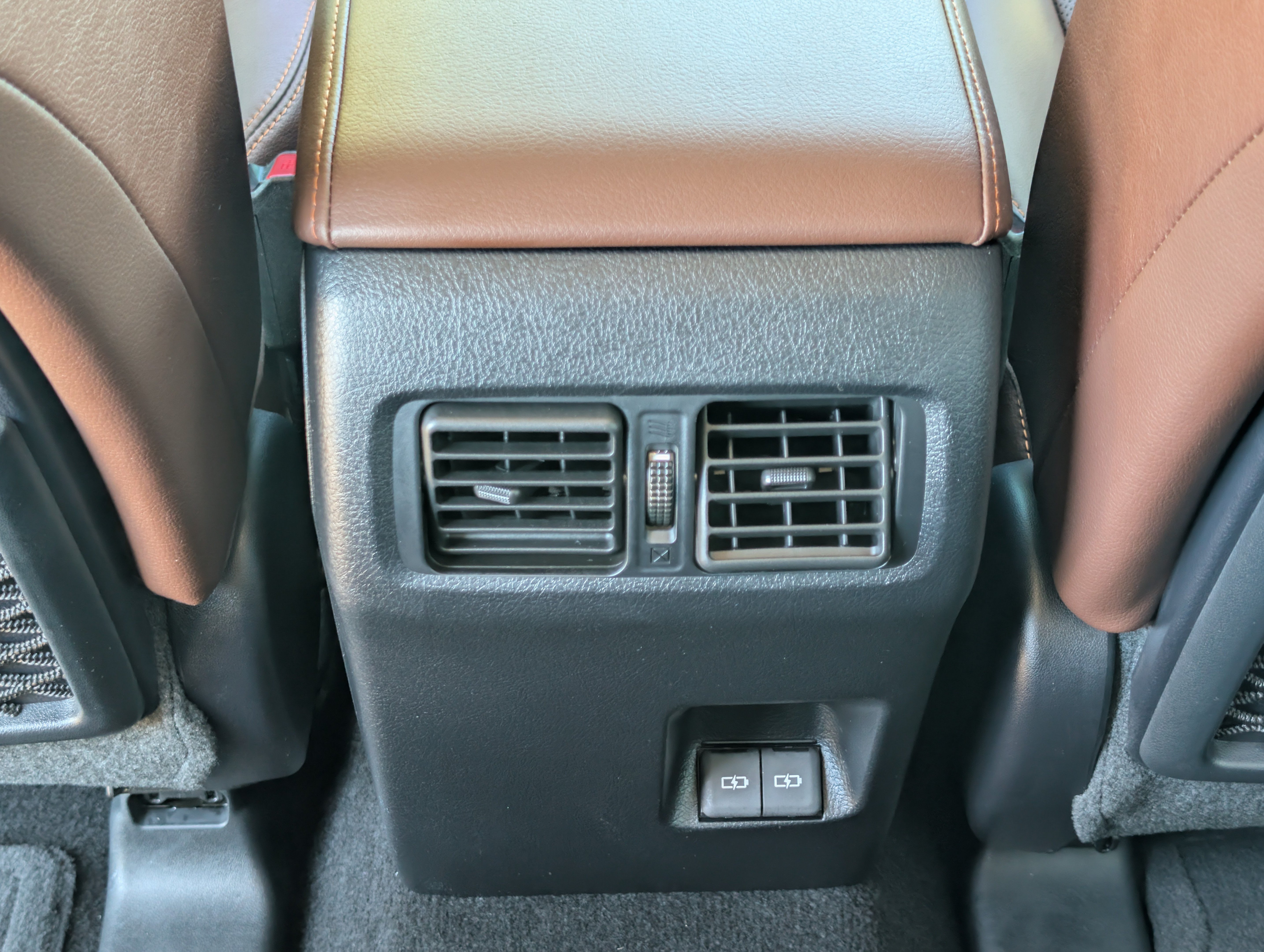 Used 2023 Toyota 4Runner Limited AWD/4WD image 35