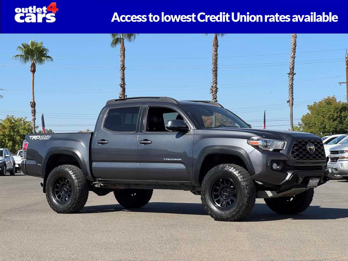 Used 2020 Toyota Tacoma TRD Off-Road w/ Technology Package AWD/4WD image 1