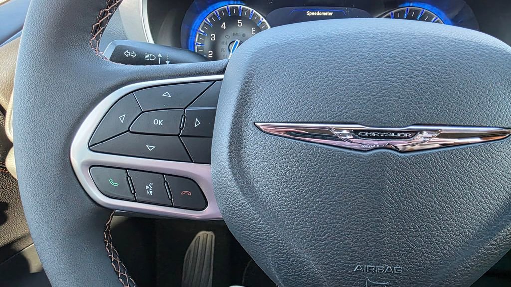 New 2026 Chrysler Pacifica Pinnacle image 34