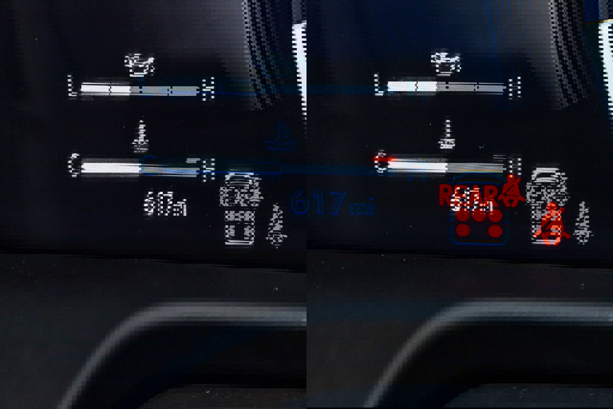 Used 2025 Lexus GX 550 w/ Cold Area Package image 19