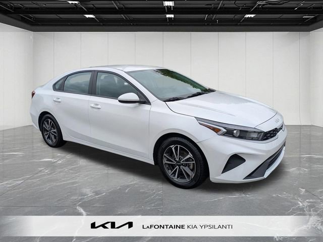 Used 2023 Kia Forte LXS FWD image 7
