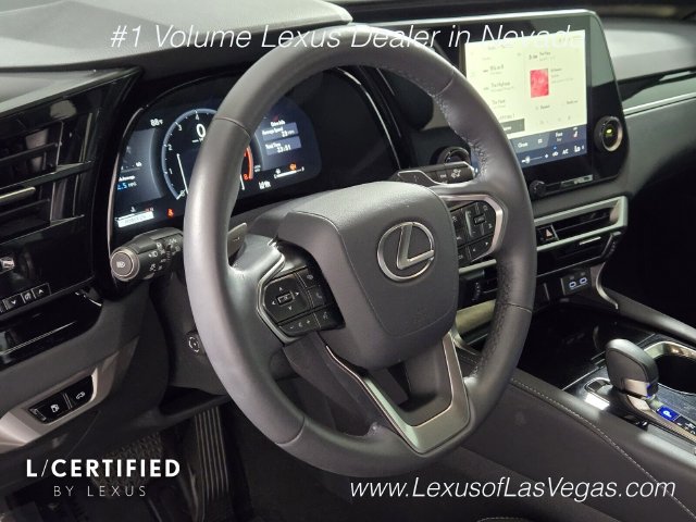 Used 2025 Lexus RX 350 FWD w/ Accessory Package image 31
