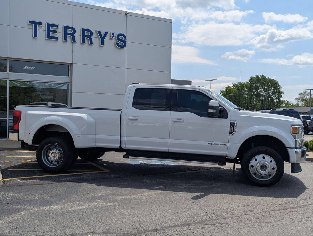 Used 2021 Ford F450 Lariat w/ Lariat Value Package AWD/4WD image 2
