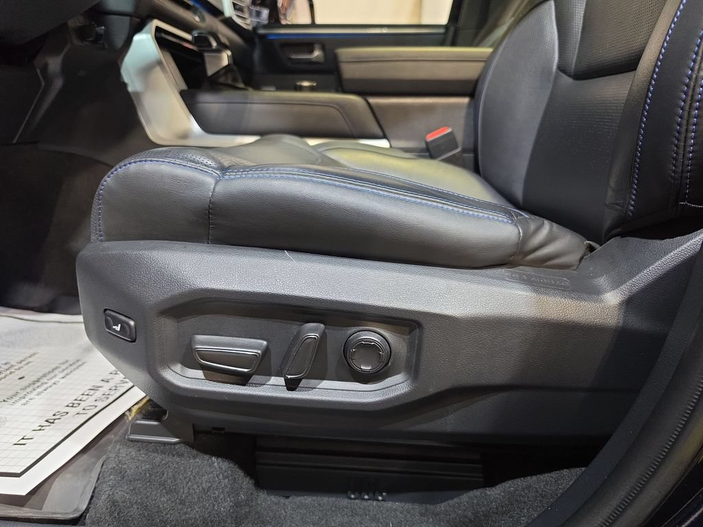 Used 2023 Toyota Tundra Platinum AWD/4WD image 14