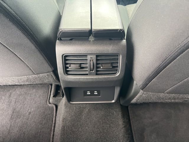 Used 2024 Nissan Rogue SV image 20