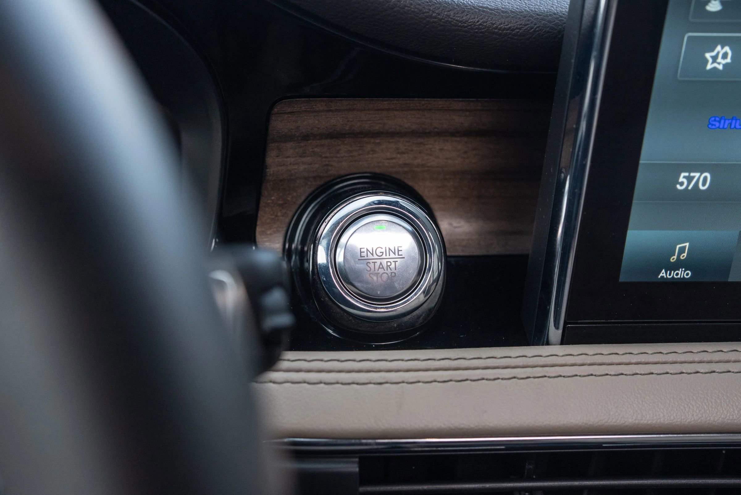 Used 2022 Lincoln Corsair Reserve AWD/4WD image 28