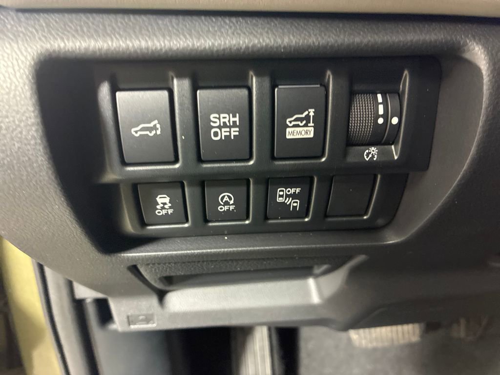 Certified 2024 Subaru Forester Limited image 25
