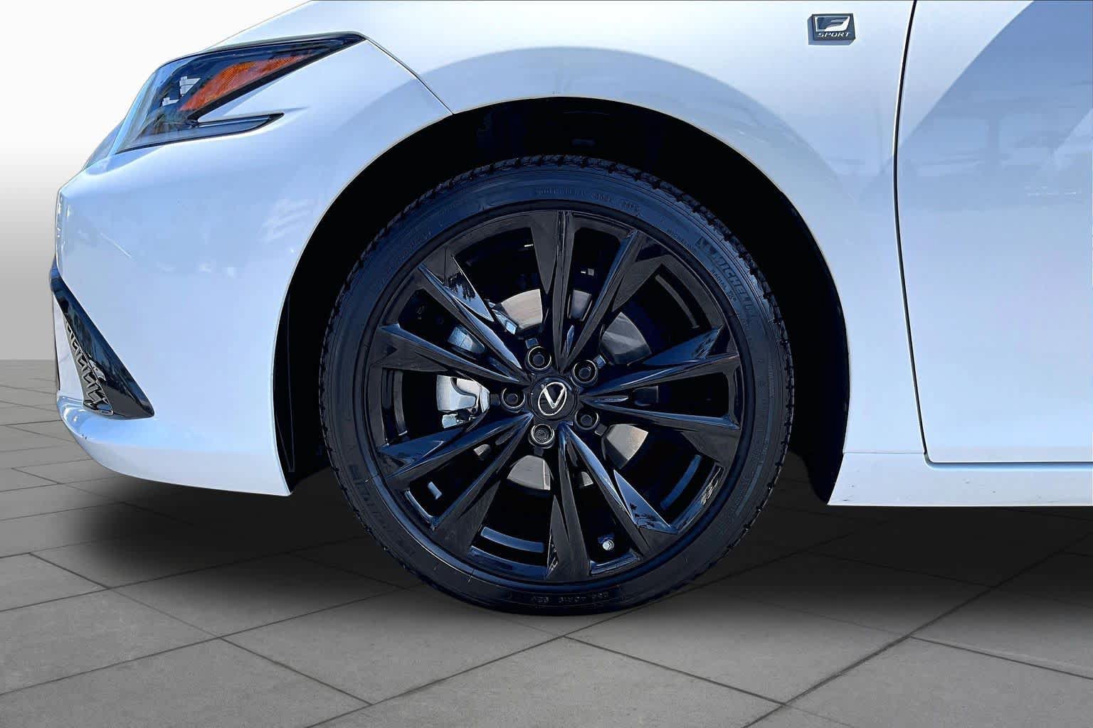 Certified 2024 Lexus ES 350 F Sport w/ Accessory Package (Z1) FWD image 10