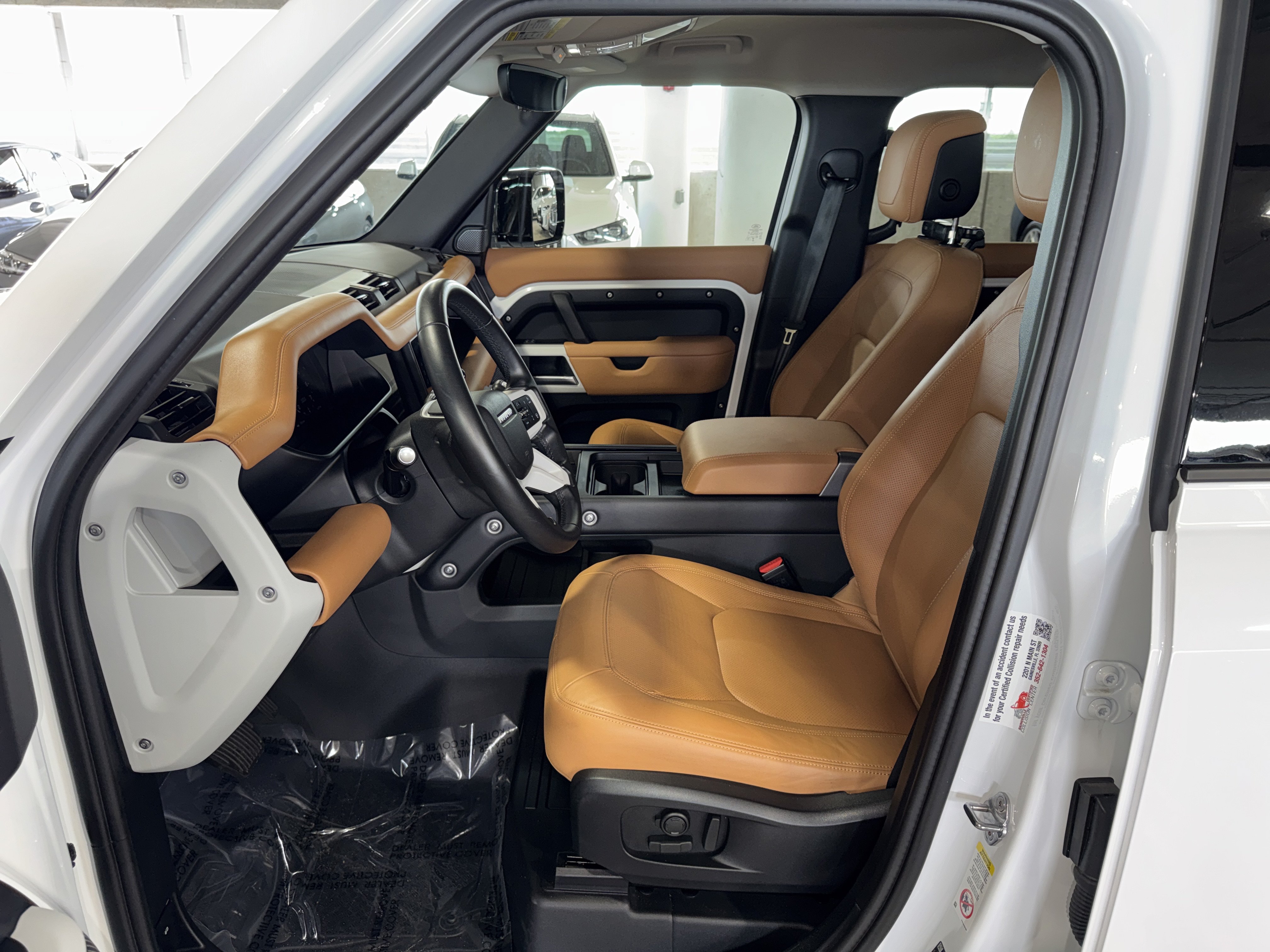 Used 2024 Land Rover Defender 110 SE AWD/4WD image 19