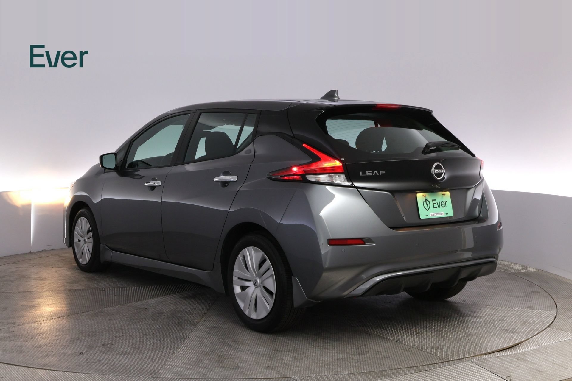 Used 2025 Nissan Leaf S FWD image 17