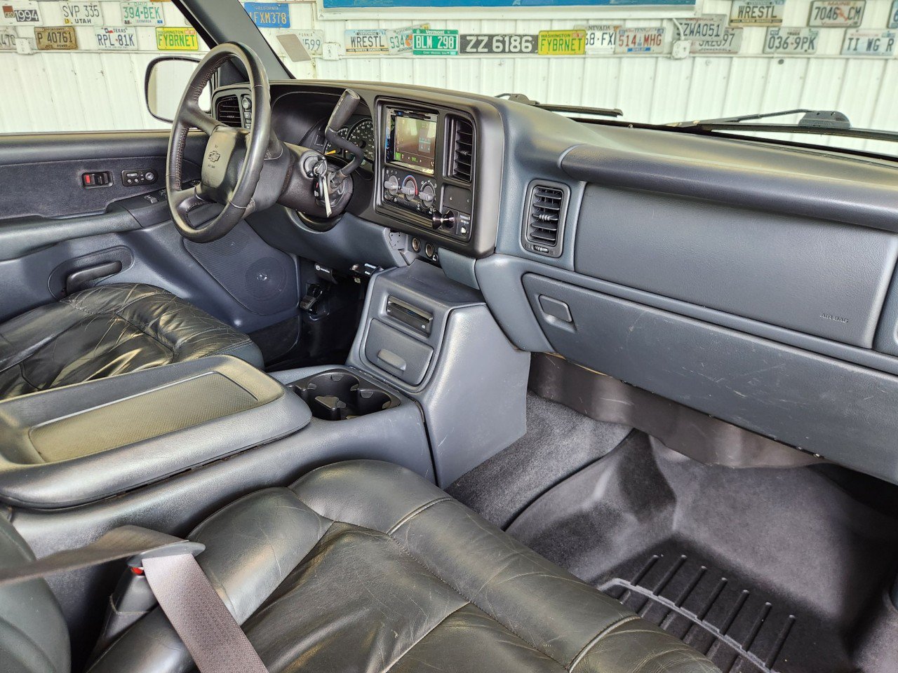 Used 1999 Chevrolet Silverado 2500 LT AWD/4WD image 2