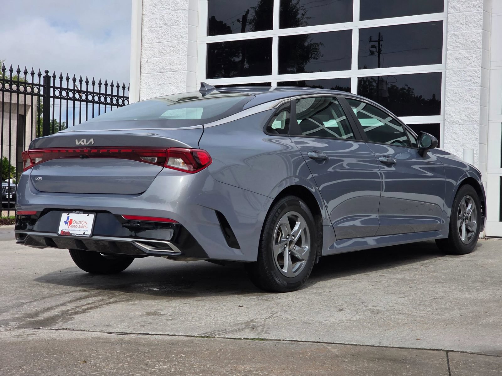 Used 2023 Kia K5 LXS FWD image 4