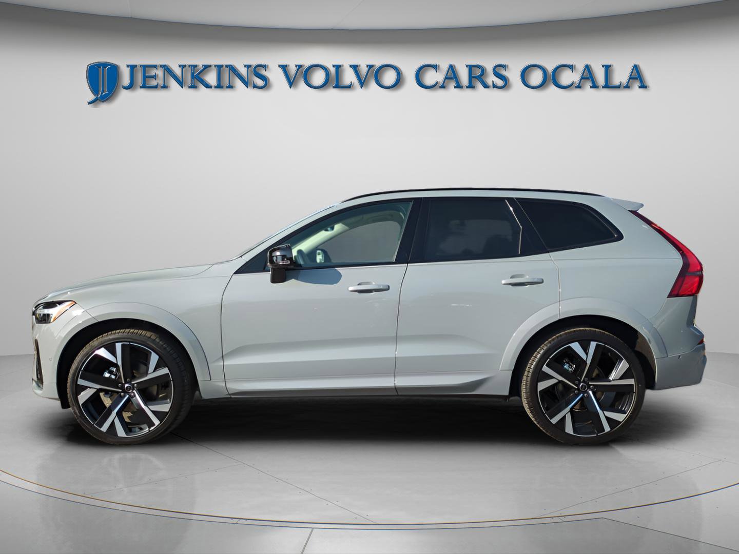 New 2026 Volvo XC60 B5 Ultra w/ Climate Package image 5