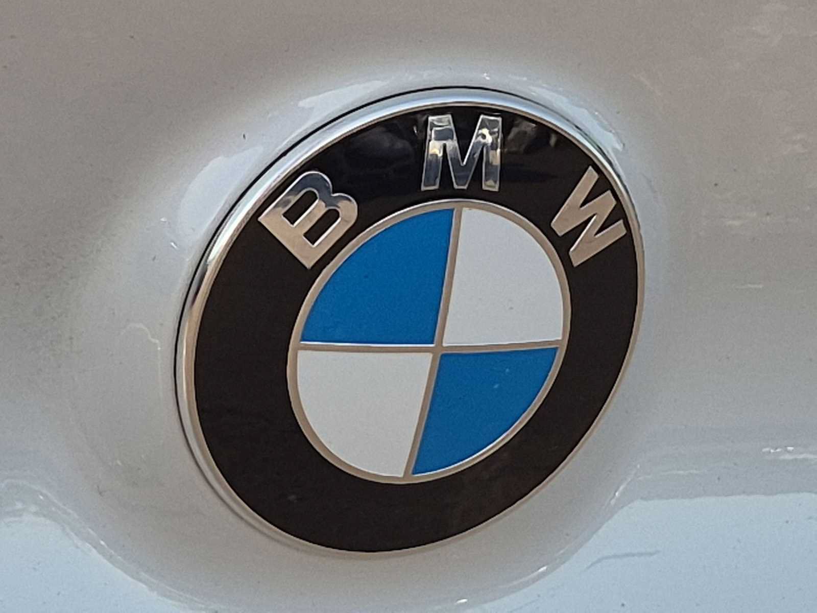 Used 2024 BMW M850i Gran Coupe xDrive w/ M Carbon Exterior Package AWD/4WD image 12