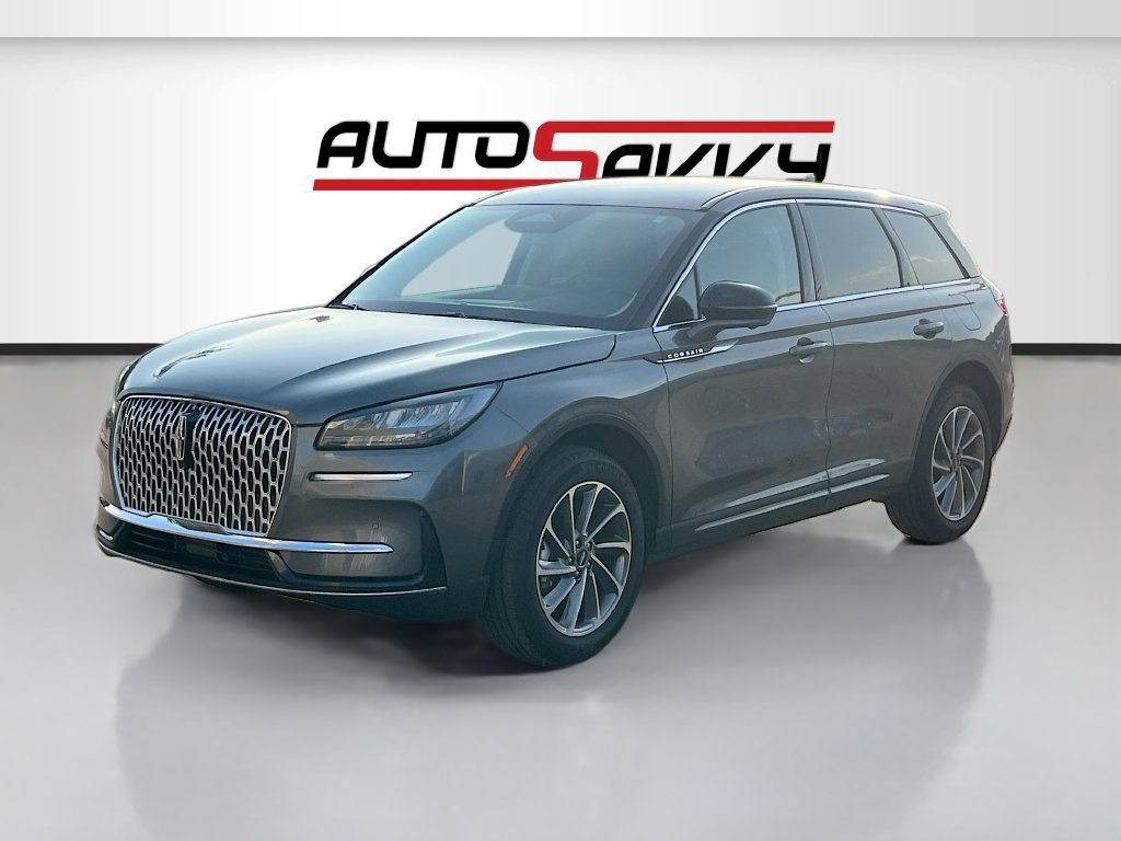 Used 2025 Lincoln Corsair AWD w/ Equipment Group 101A image 3