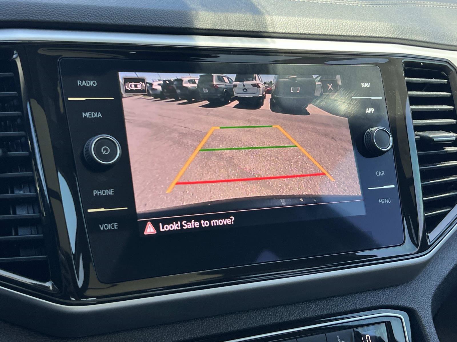 Certified 2023 Volkswagen Atlas SEL R-Line AWD/4WD image 15