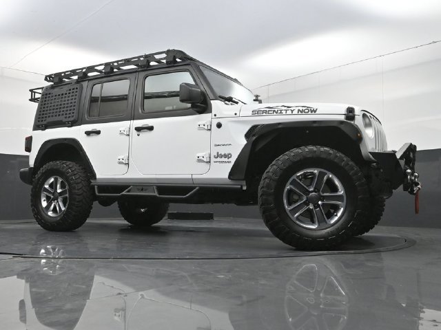 Used 2018 Jeep Wrangler Unlimited Sahara AWD/4WD image 33