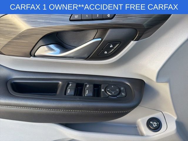 Used 2024 GMC Terrain SLT w/ Infotainment Package II image 24