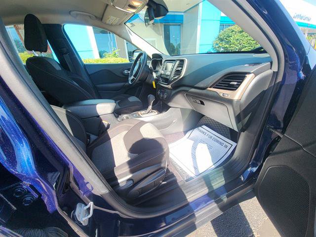 Used 2016 Jeep Cherokee Sport FWD image 10