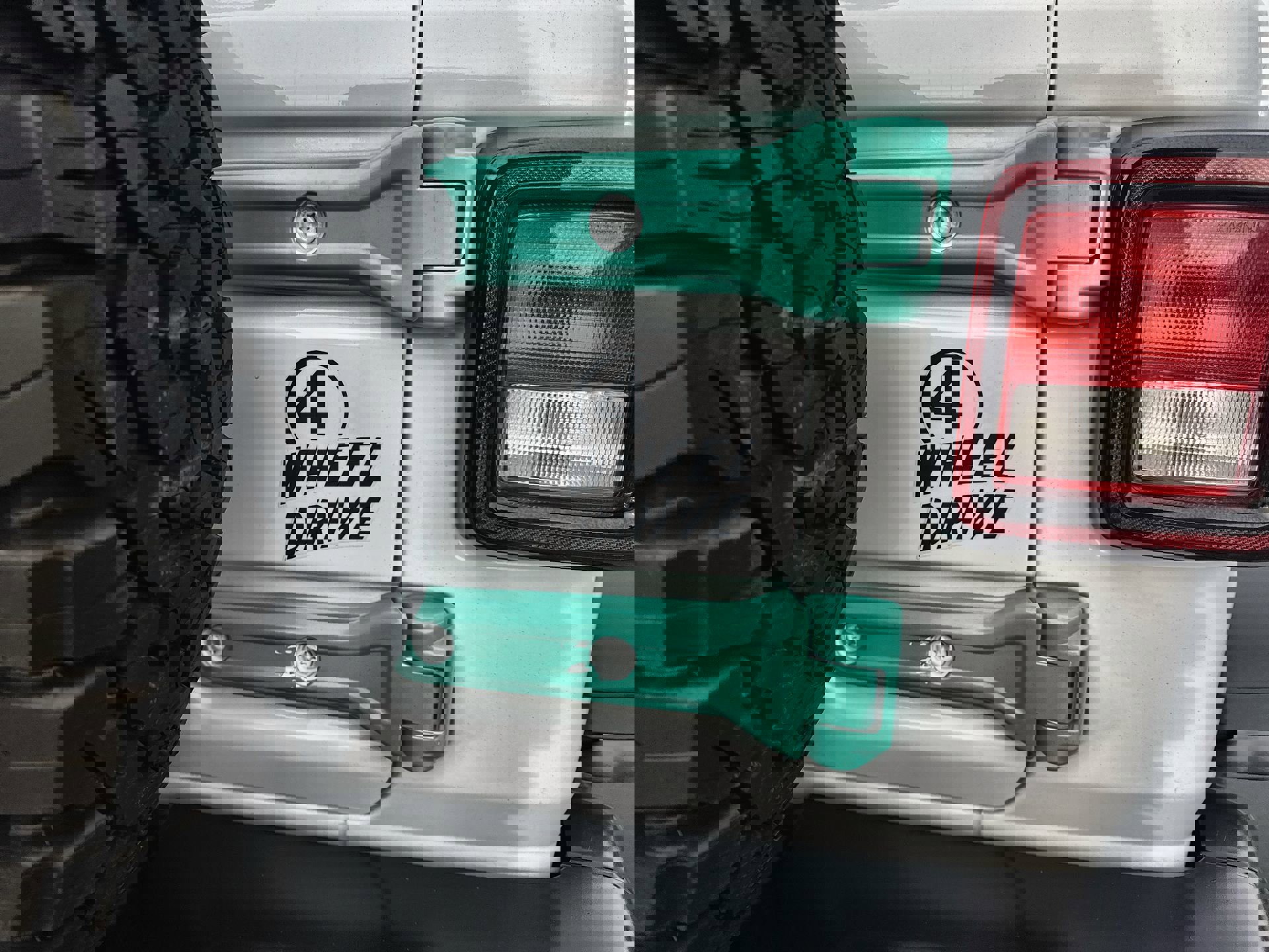 Used 2024 Jeep Wrangler Unlimited Sport image 33