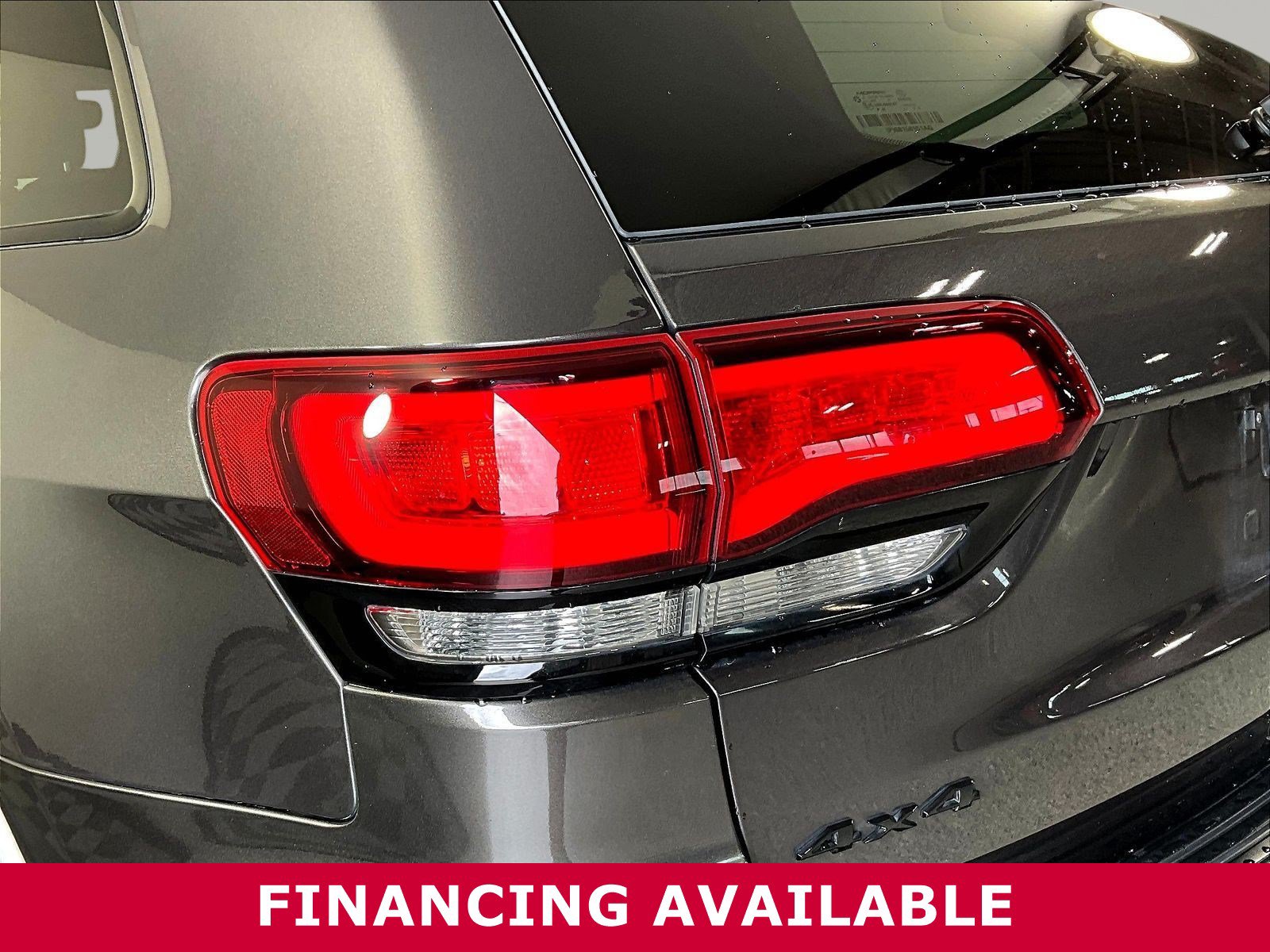 Used 2019 Jeep Grand Cherokee Altitude AWD/4WD image 21