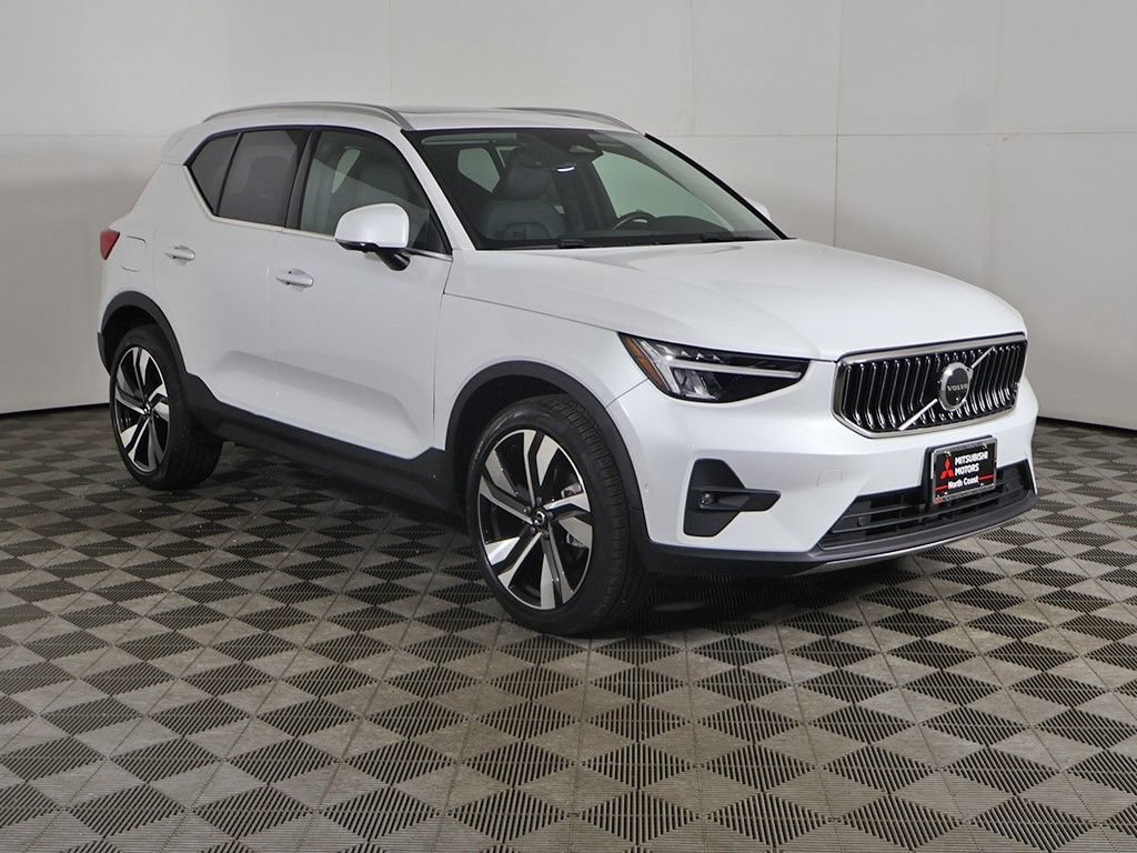 Used 2023 Volvo XC40 B5 Plus w/ Protection Package Premier AWD/4WD image 53