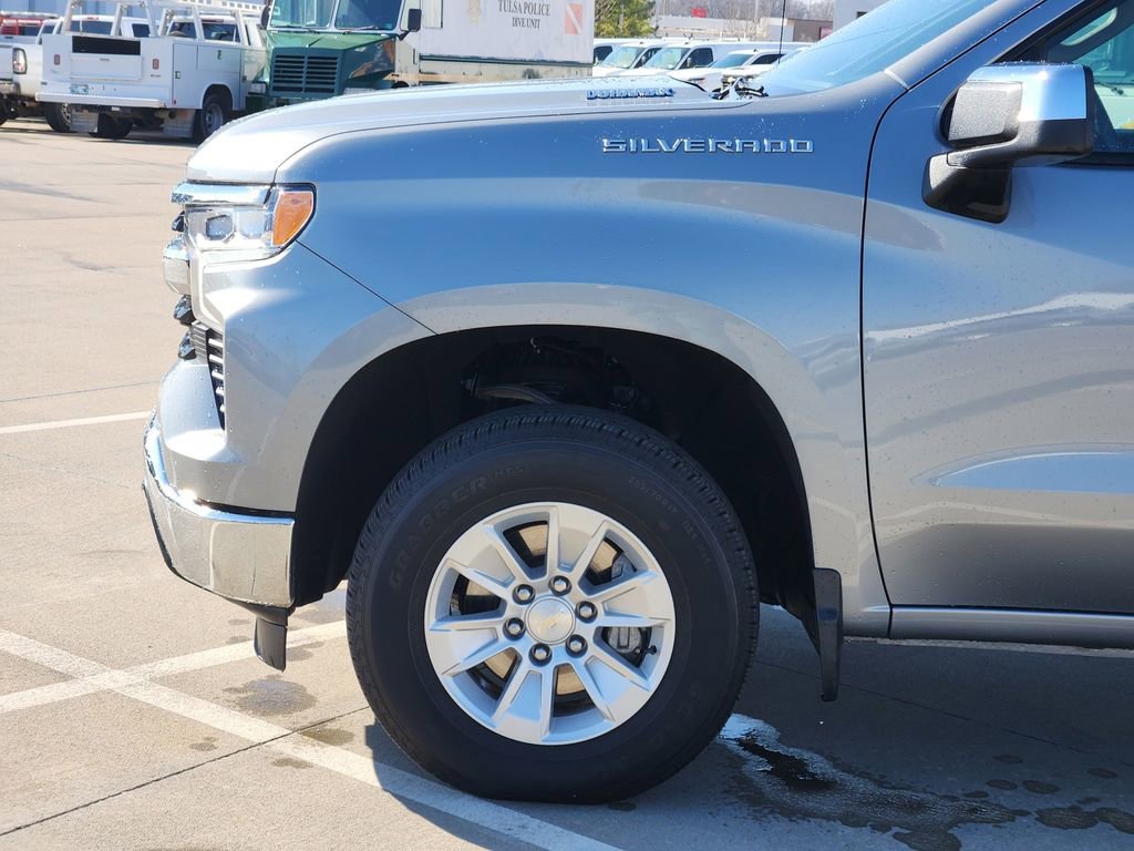 Used 2023 Chevrolet Silverado 1500 LT image 11