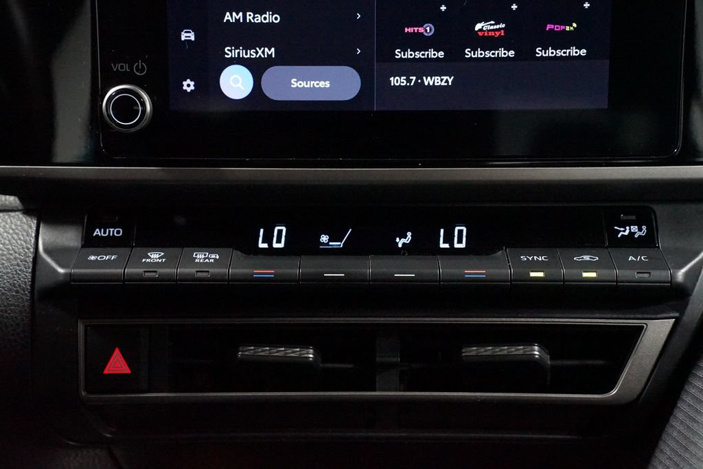 Certified 2025 Toyota Camry SE FWD image 21