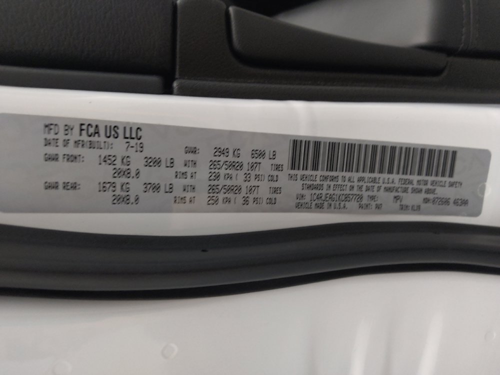 Used 2019 Jeep Grand Cherokee Altitude RWD image 33
