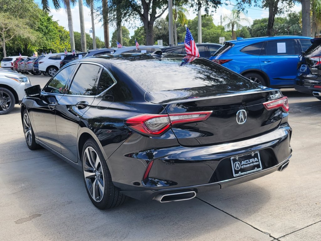 Used 2025 Acura TLX w/ Technology Package FWD image 5
