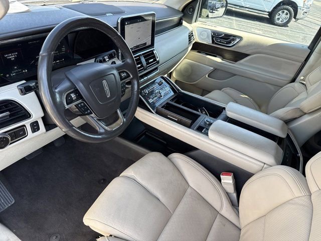 Used 2019 Lincoln Navigator Reserve AWD/4WD image 9