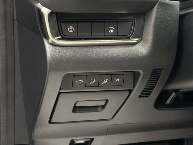 Used 2020 MAZDA CX-30 Premium image 17