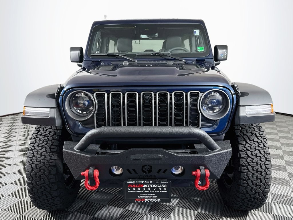 Used 2025 Jeep Wrangler Unlimited Rubicon w/ Safety Group AWD/4WD image 2