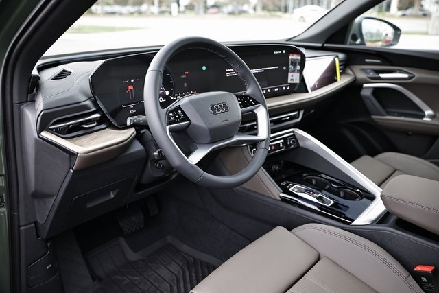 New 2025 Audi Q5 Prestige image 18
