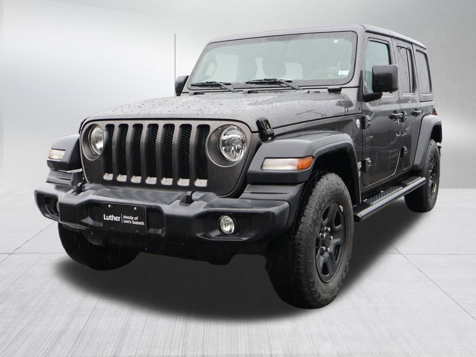 Used 2018 Jeep Wrangler Unlimited Sport image 3