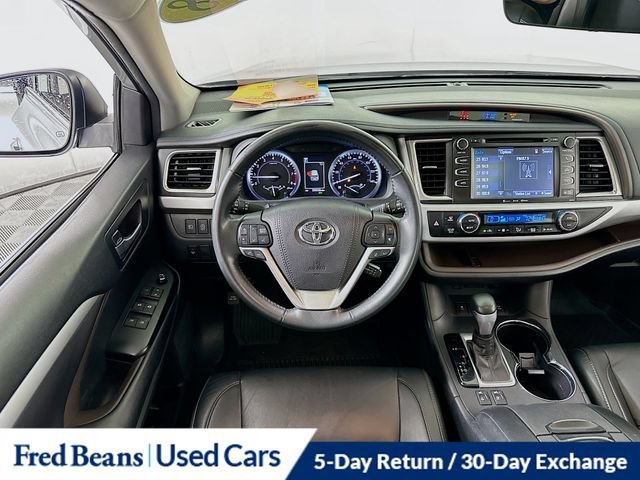 Used 2018 Toyota Highlander XLE AWD/4WD image 31