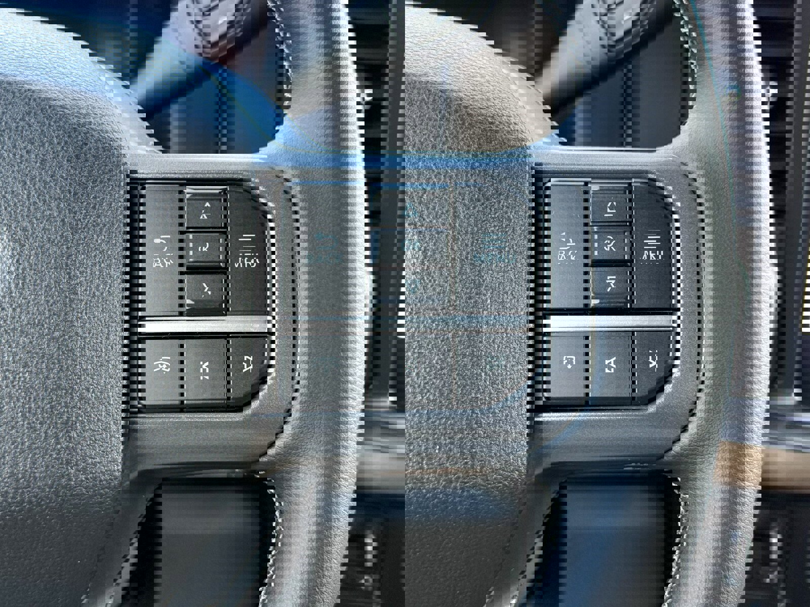 New 2026 Ford F350 Lariat w/ Black Appearance Package image 59