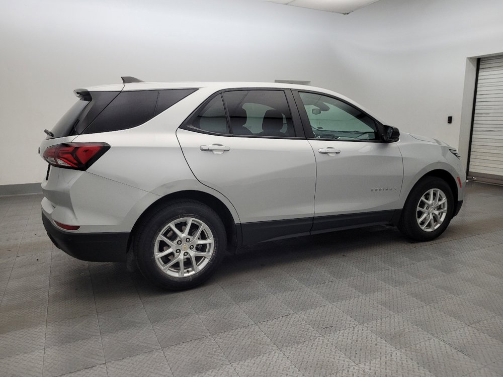 Used 2022 Chevrolet Equinox LS FWD image 10