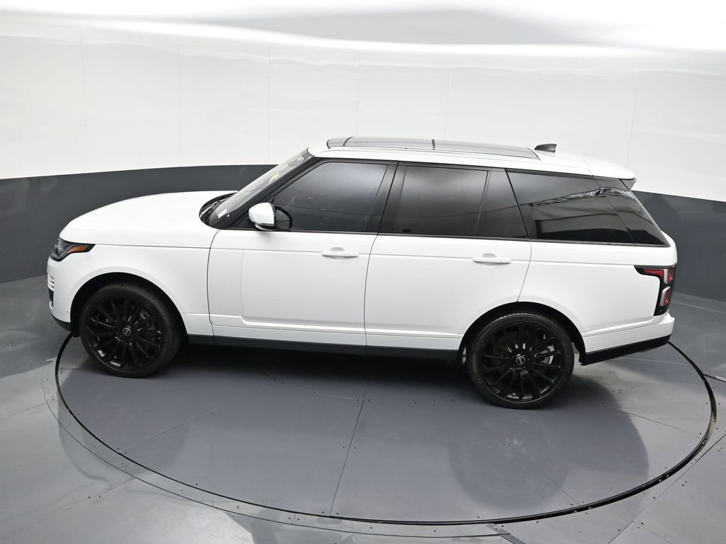 Used 2020 Land Rover Range Rover HSE image 18
