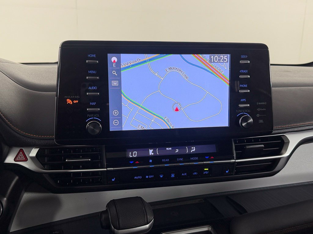 Used 2022 Toyota Sienna XSE w/ XSE Plus Package FWD image 17