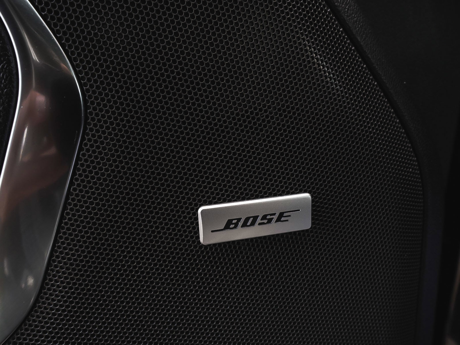 Used 2025 Chevrolet Tahoe RST w/ Comfort Package image 11