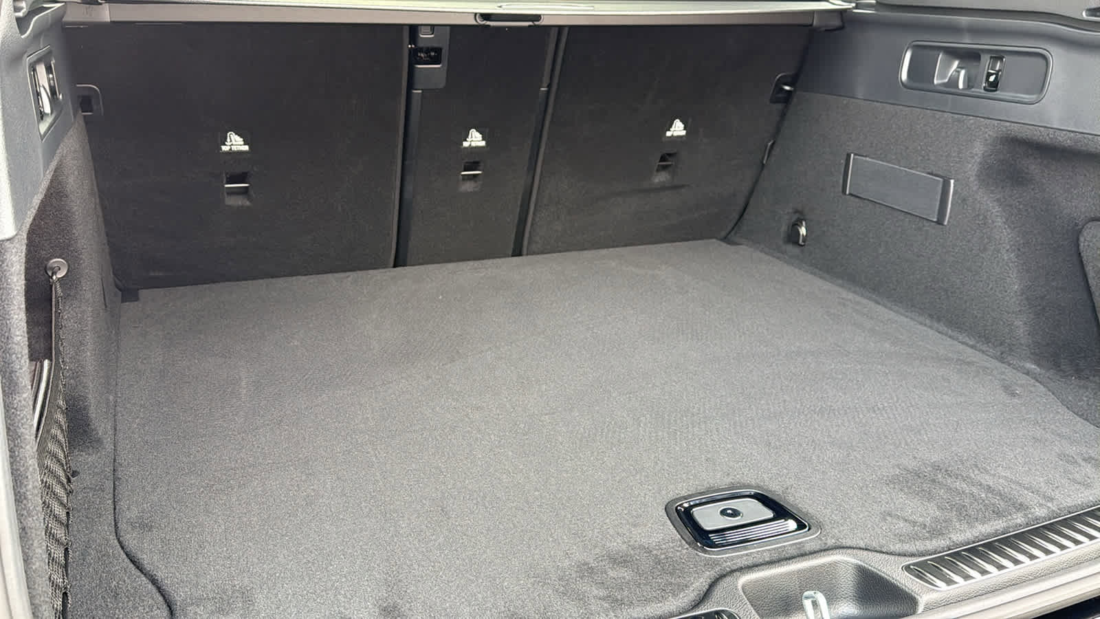 New 2026 Mercedes-Benz GLC 300 4MATIC image 32